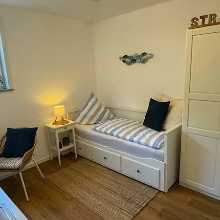 Апартаменты With 1 Bedroom *